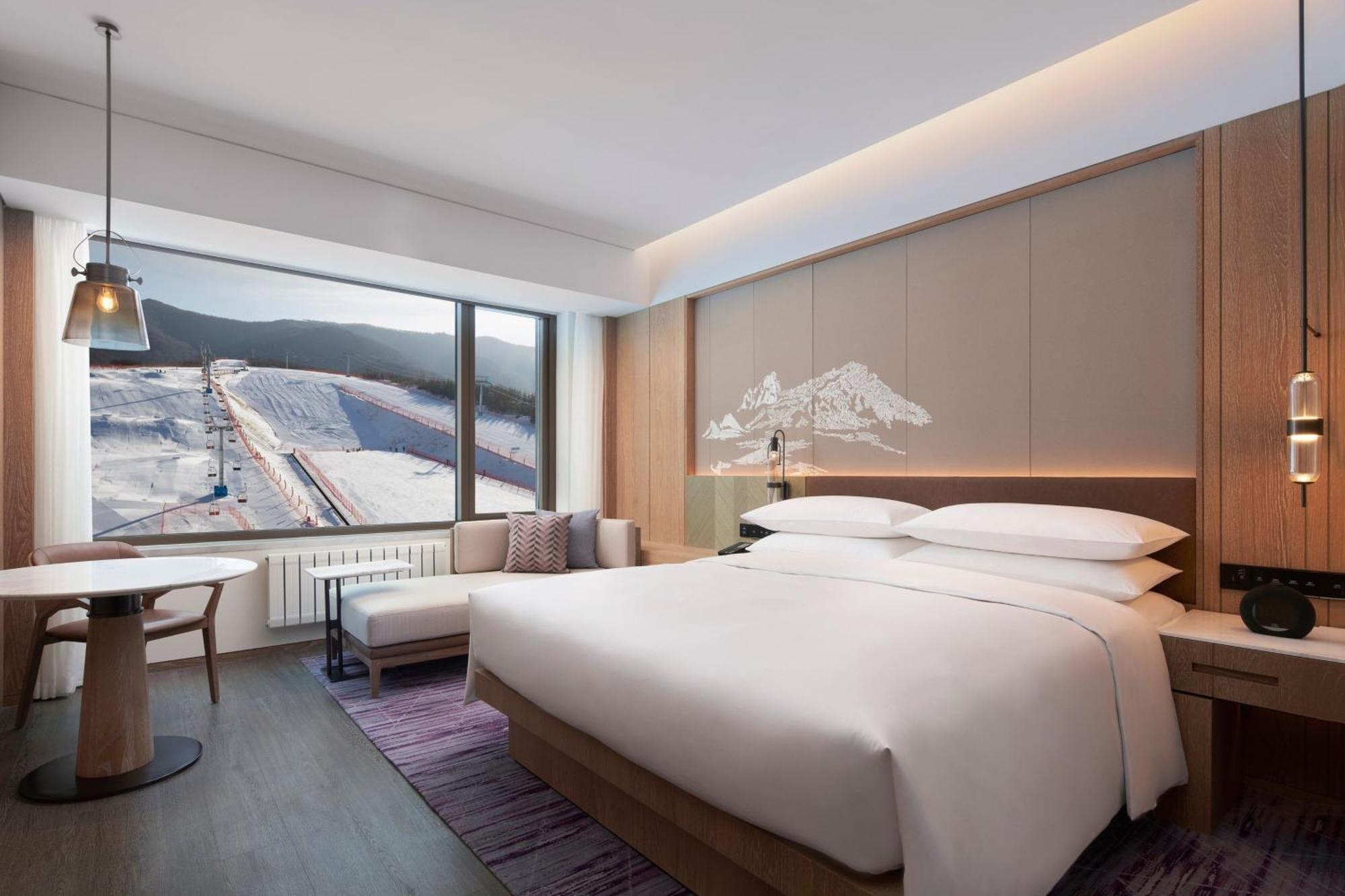 Courtyard By Marriott Chongli Hotel Zhangjiakou Exterior photo